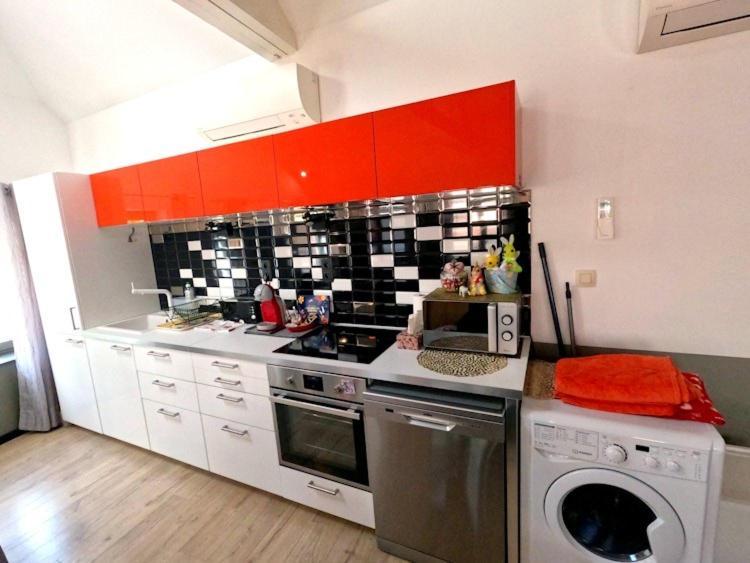 Appartements De Charme Dadou Mons Belgium Екстериор снимка